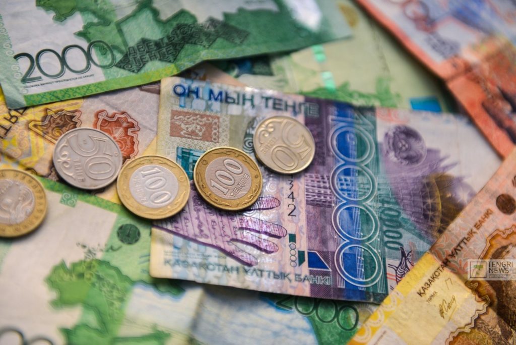Взять кредит до зарплаты в Казахстане